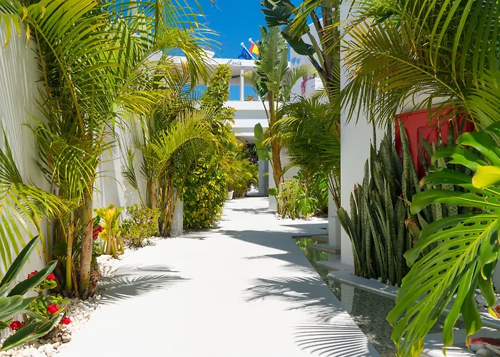 Lani'S Suites De Luxe - Adults Only