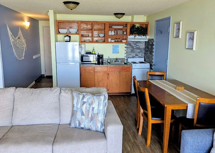 Silver Surf Motel