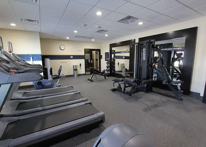 Hampton Inn & Suites Dallas Market Center