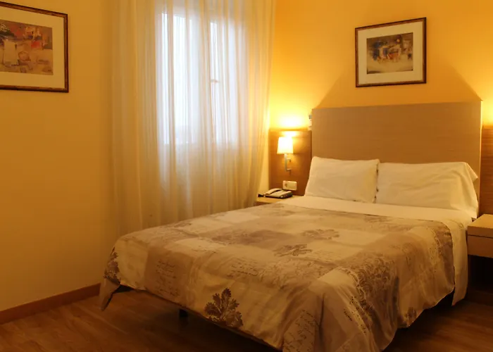 Hotel Mirador Puerta Del Sol