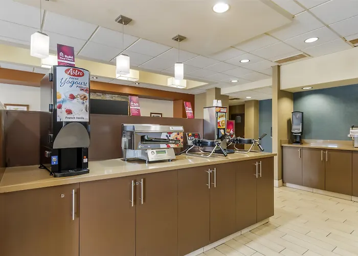 Best Western Plus Winnipeg West
