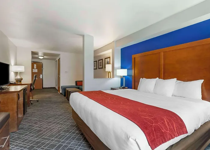 Comfort Suites Redding - Shasta Lake