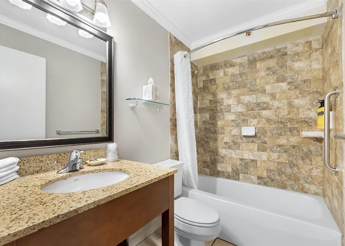 Best Western Plus Windjammer Inn&Conference Center