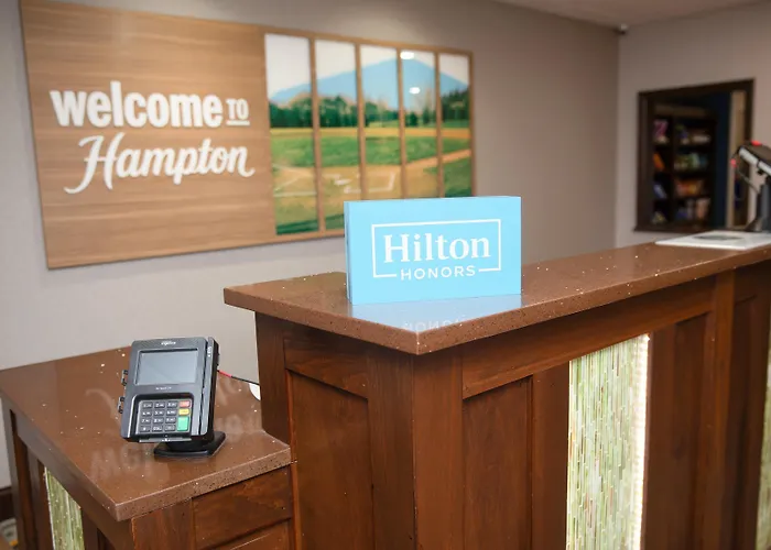 Hampton Inn & Suites Williamsport - Faxon Exit