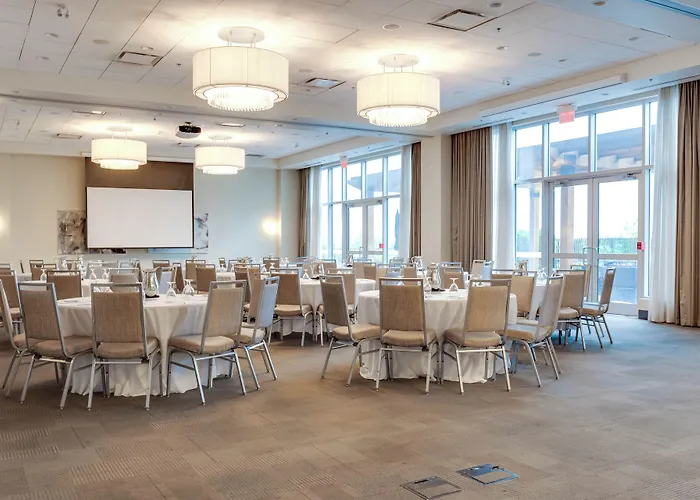 Four Points By Sheraton Kelowna Airport