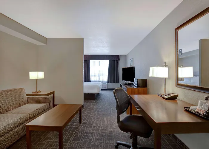 Days Inn & Suites By Wyndham Yorkton