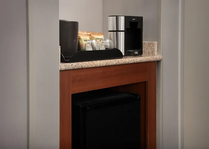 Courtyard By Marriott Syracuse Downtown At Armory Square