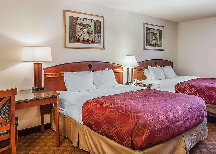 Econo Lodge Inn & Suites Madras