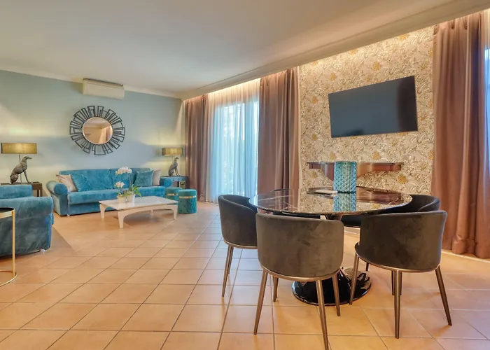Palazzo Della Scala Hotel - Luxury Suites & Spa