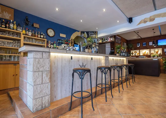 Hostal Doris - Adults Only