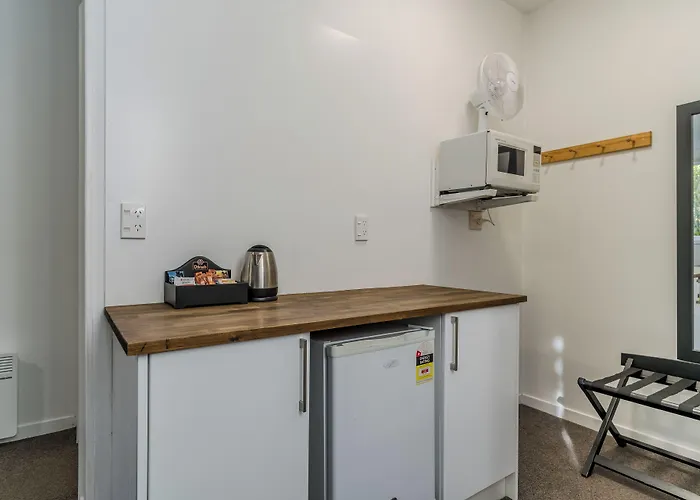 George Street Motel Apartments