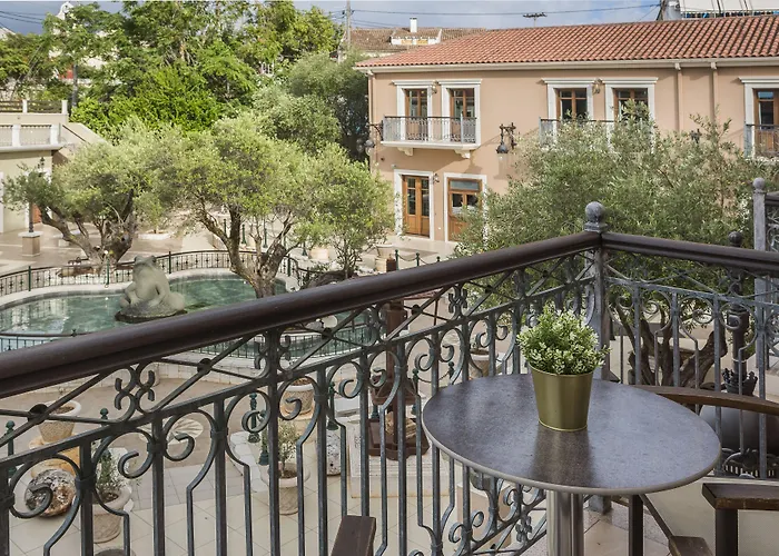 Balhambra Suites - Adults Only
