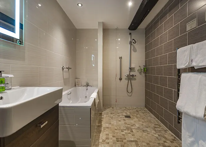 The White Hart Royal, Moreton-In-Marsh, Cotswolds - The Coaching Inn Group