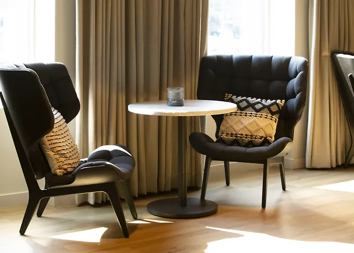 The Lloyd Stamford, Tapestry Collection By Hilton