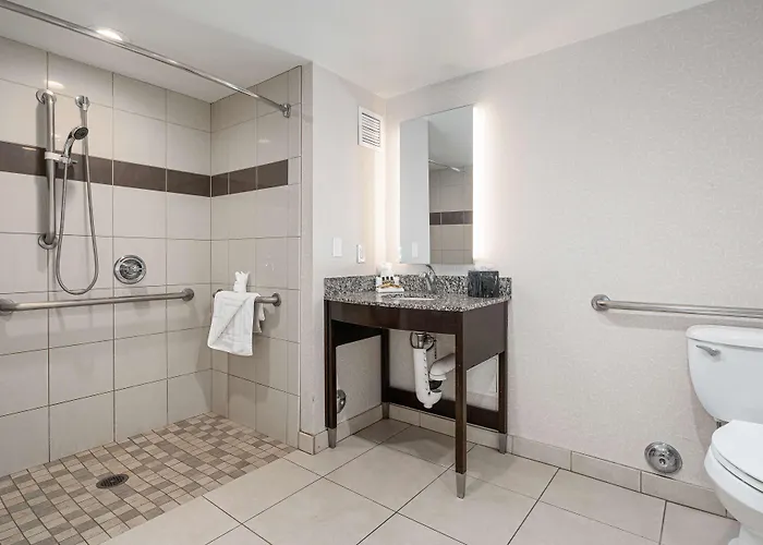 Best Western Plus Marina Gateway Hotel