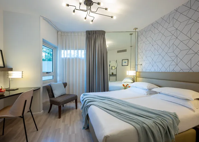 Maxim Design Hotel 3 Star Superior