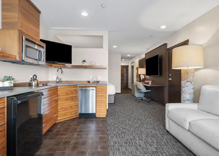 Oxford Hotel Bend