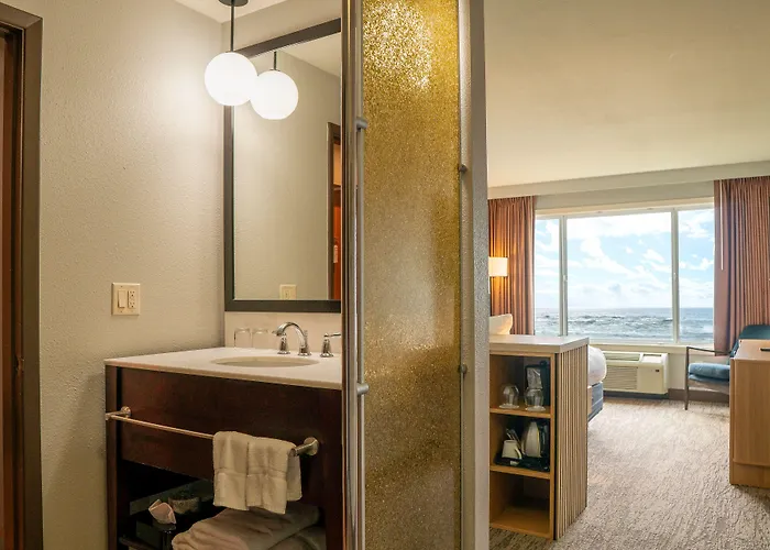 The Coho Oceanfront Lodge