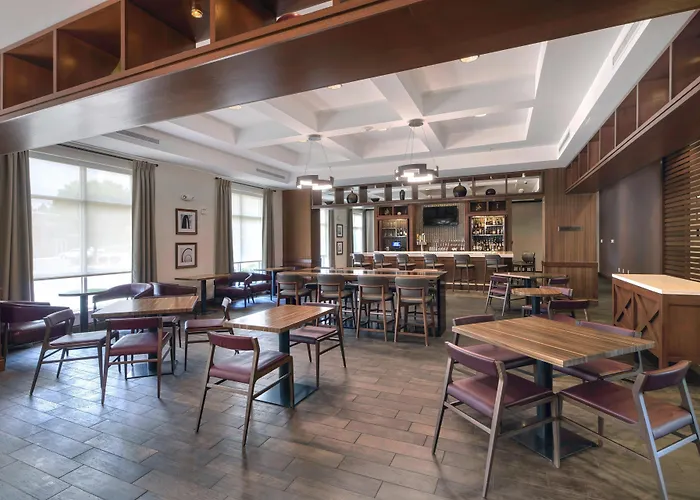 Doubletree By Hilton Raleigh-Cary