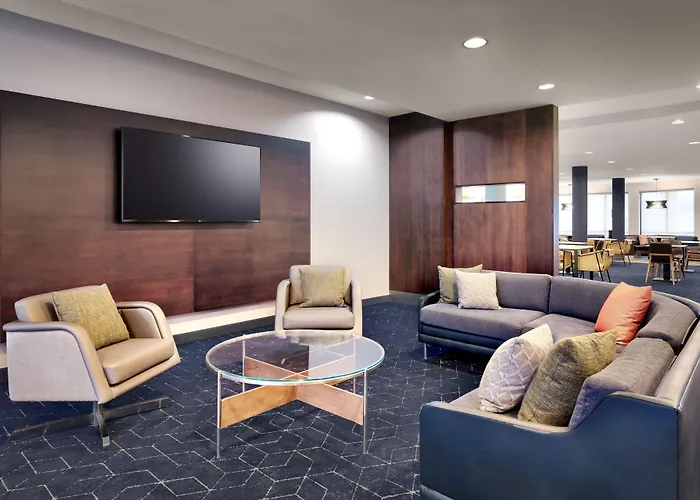 Courtyard By Marriott Johnson City