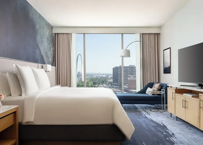 Four Seasons St. Louis