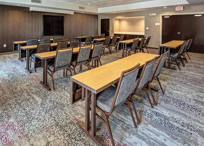 Courtyard By Marriott Troy