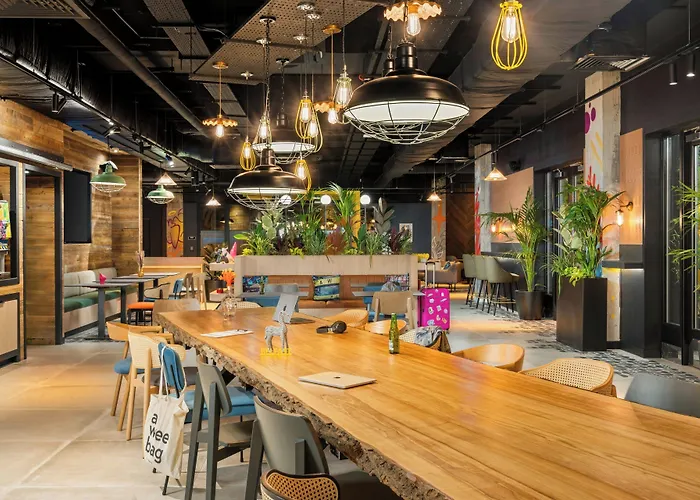 Moxy Belfast City