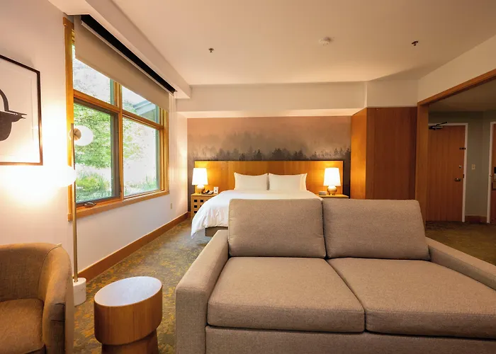 Cedarbrook Lodge