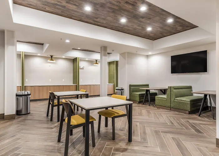 Fairfield By Marriott Inn & Suites Greensboro Coliseum Area
