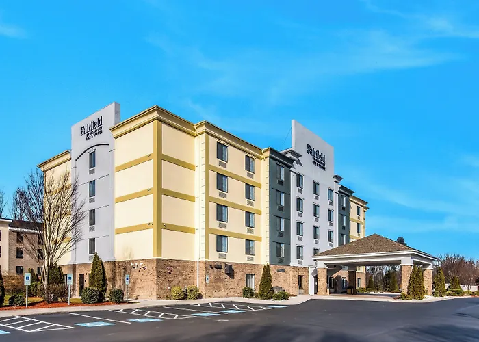 Fairfield By Marriott Inn & Suites Greensboro Coliseum Area