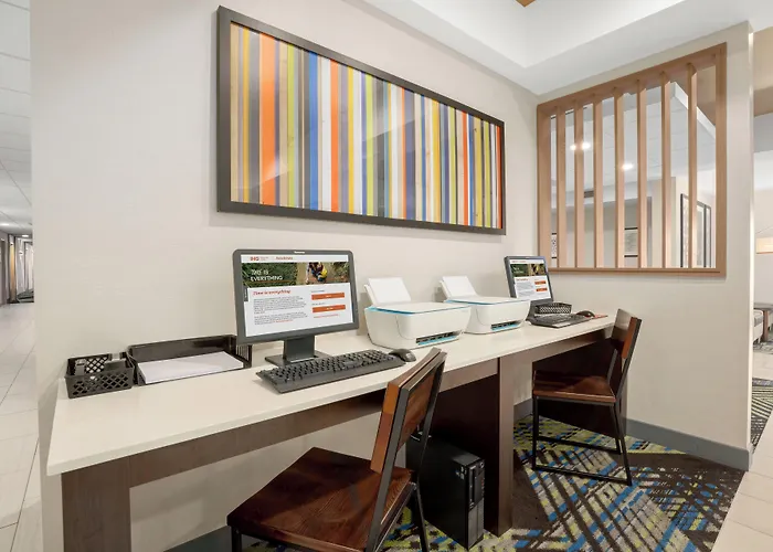 Holiday Inn Express Hotel & Suites Marysville By Ihg