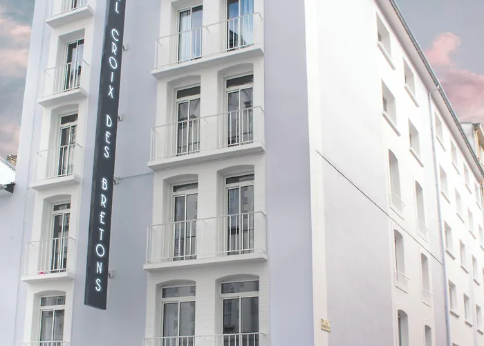 Hotel Croix Des Bretons - Lourdes Pyrenees