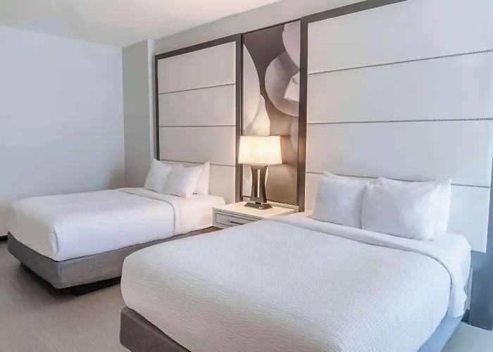 Tryp By Wyndham Savannah