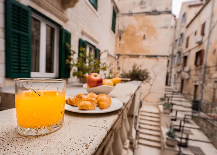 Slavija Culture Heritage Hotel
