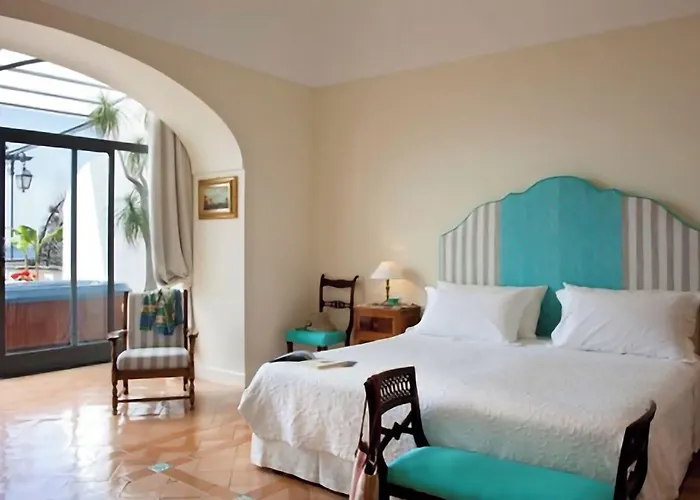 Hotel Punta Regina