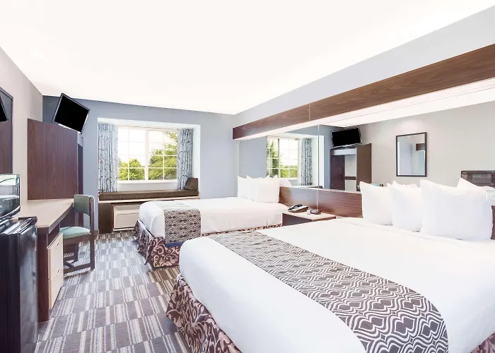 Microtel Inn & Suites Columbus North