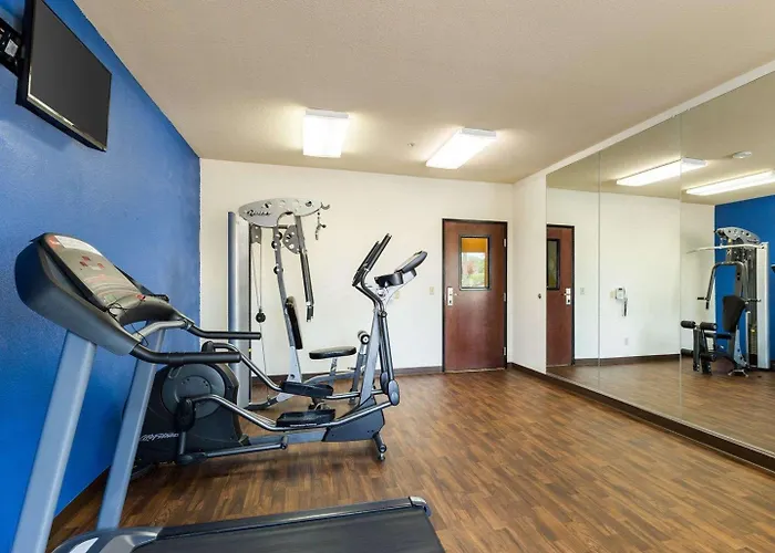 Quality Suites Huntsville Near University