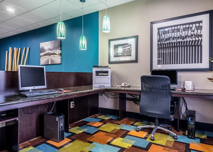 Holiday Inn Express & Suites Roanoke Rapids By Ihg