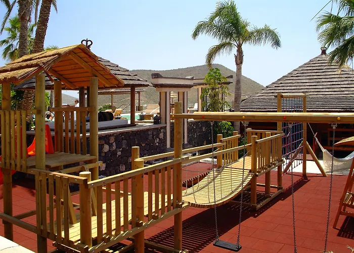 Regency Country Club, Apartments Suites