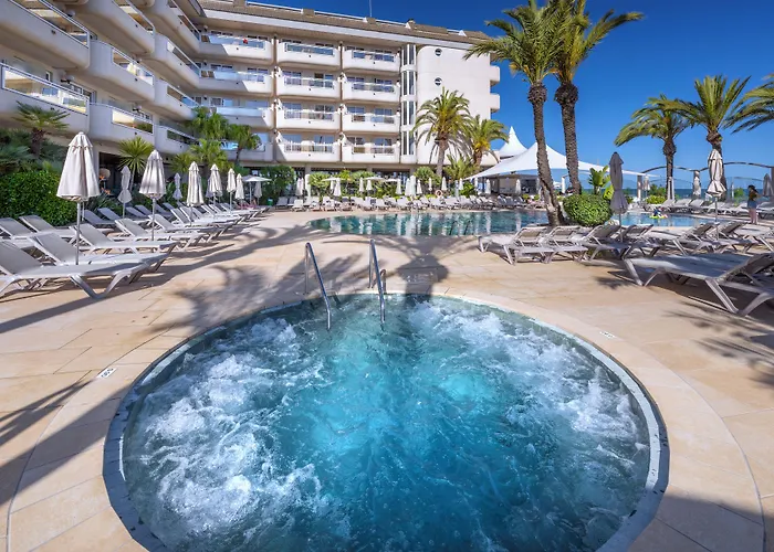 Caprici Beach Hotel & Spa
