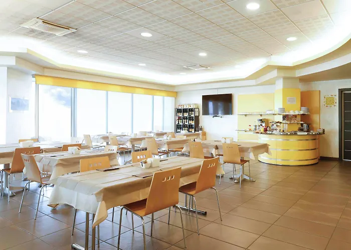 Dama Hotel