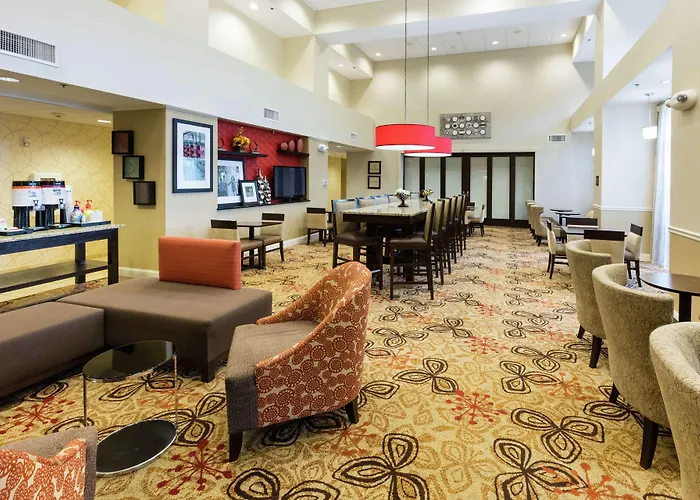 Hampton Inn & Suites Jacksonville-Airport