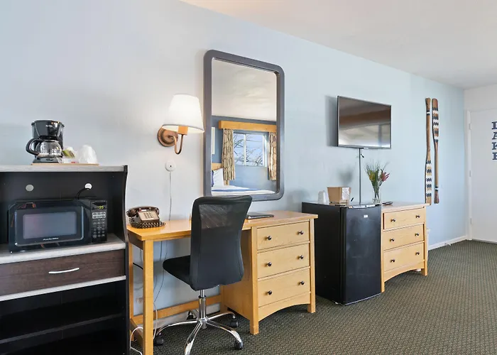 Skylark Shores Resort