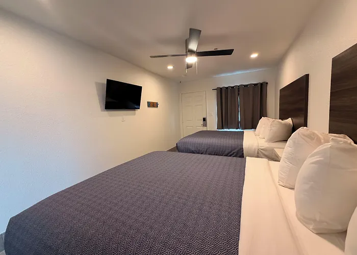 Surfside Stay