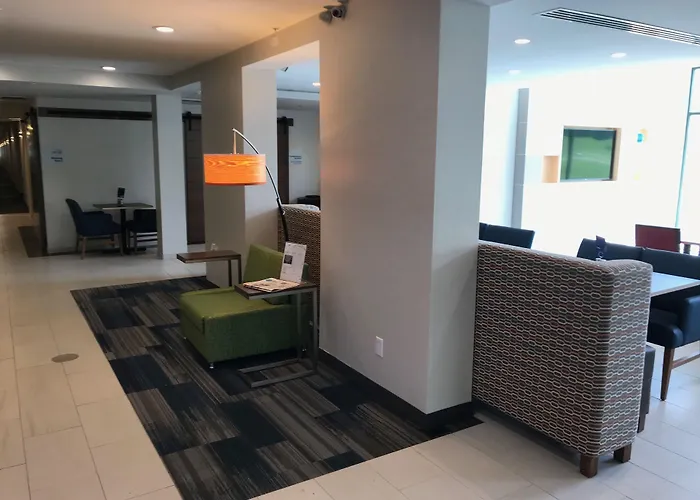 Holiday Inn Express Rochester-Victor By Ihg
