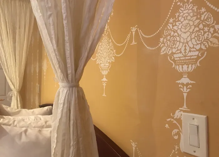Chardonnay Lodge