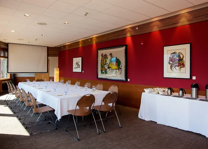 The Juniper Hotel & Bistro