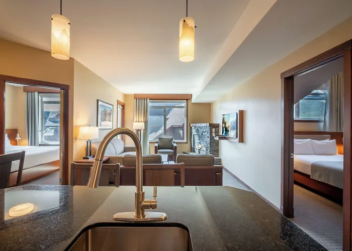Falcon Crest Lodge By Clique