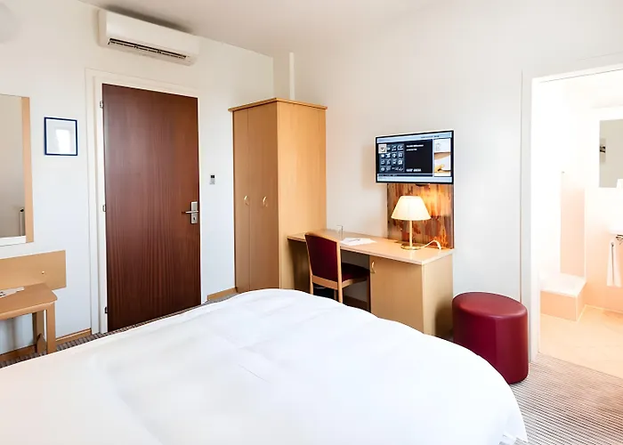 Central City Hotel Rochat