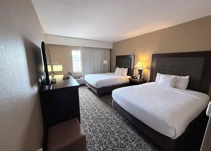 Grand Oaks Hotel